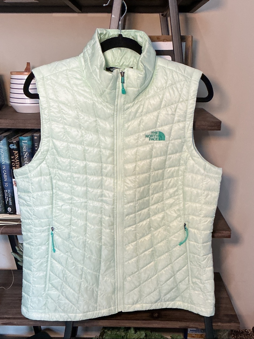 The North Face Women's Light Mint Quilted Eco Thermoball Vest Size L